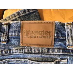 wrangler men's rugged wear relaxed fit jean 42 x 32